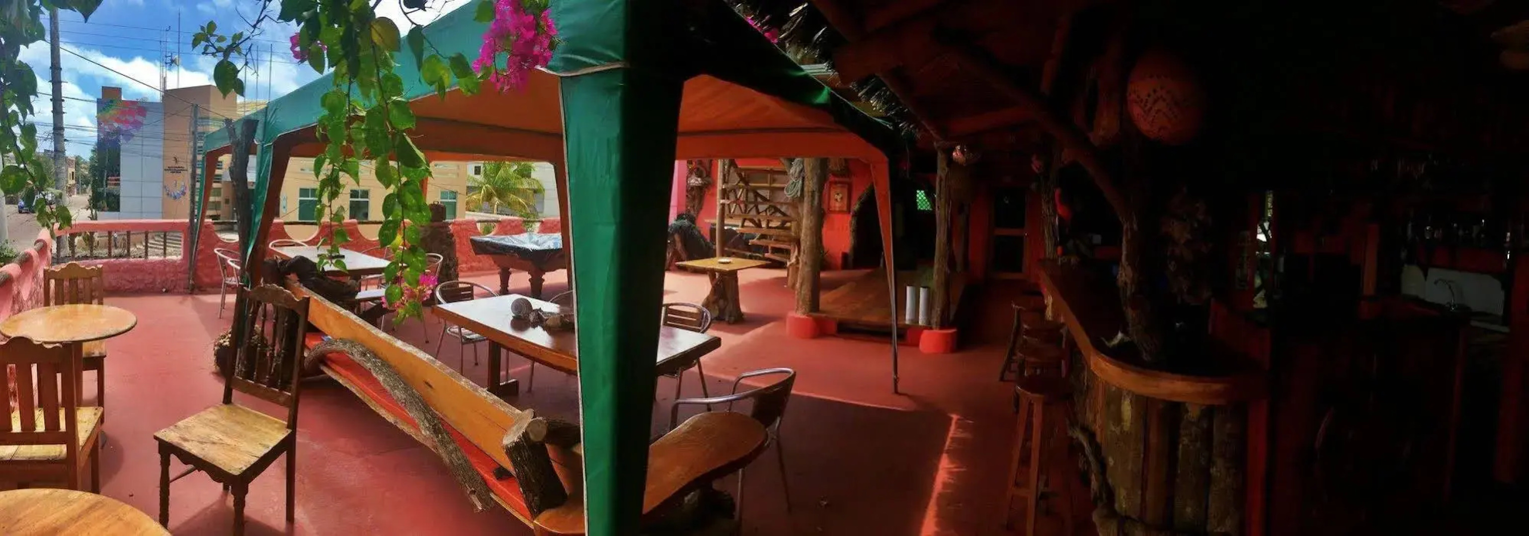 Lonesome George Ecolodge