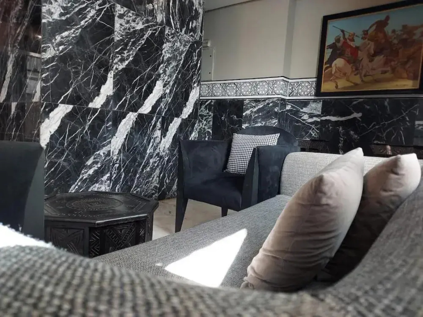 Cadé Hotel