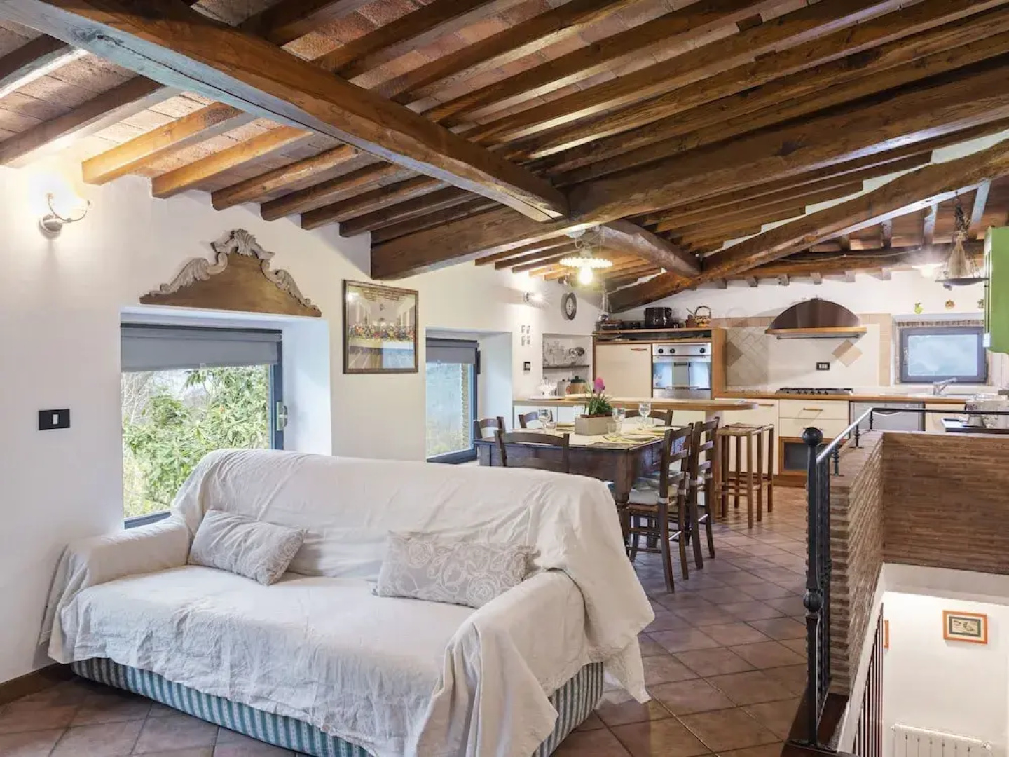 Vintage Holiday Home in Montemagno Camaiore With Sauna