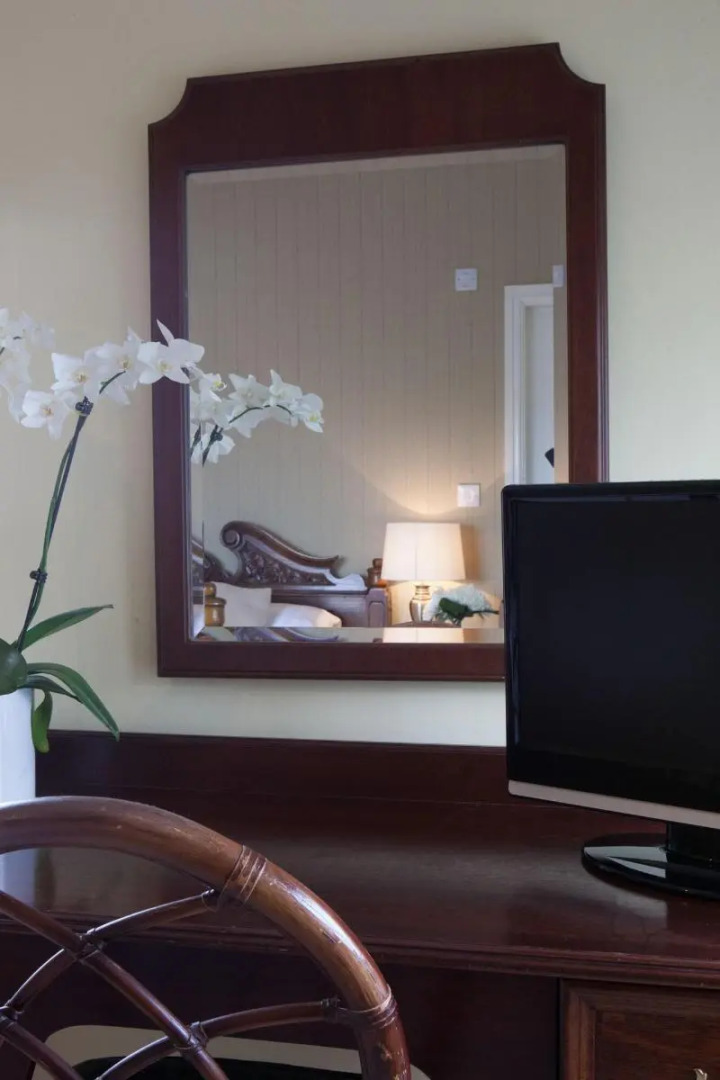 The Lamplighter Dining- Rooms