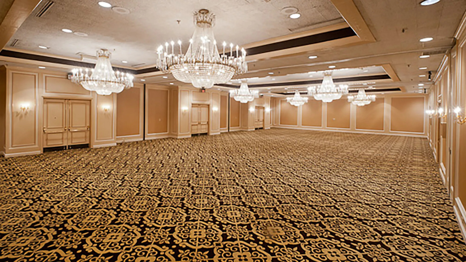 Bella Vista Hotel & Suites