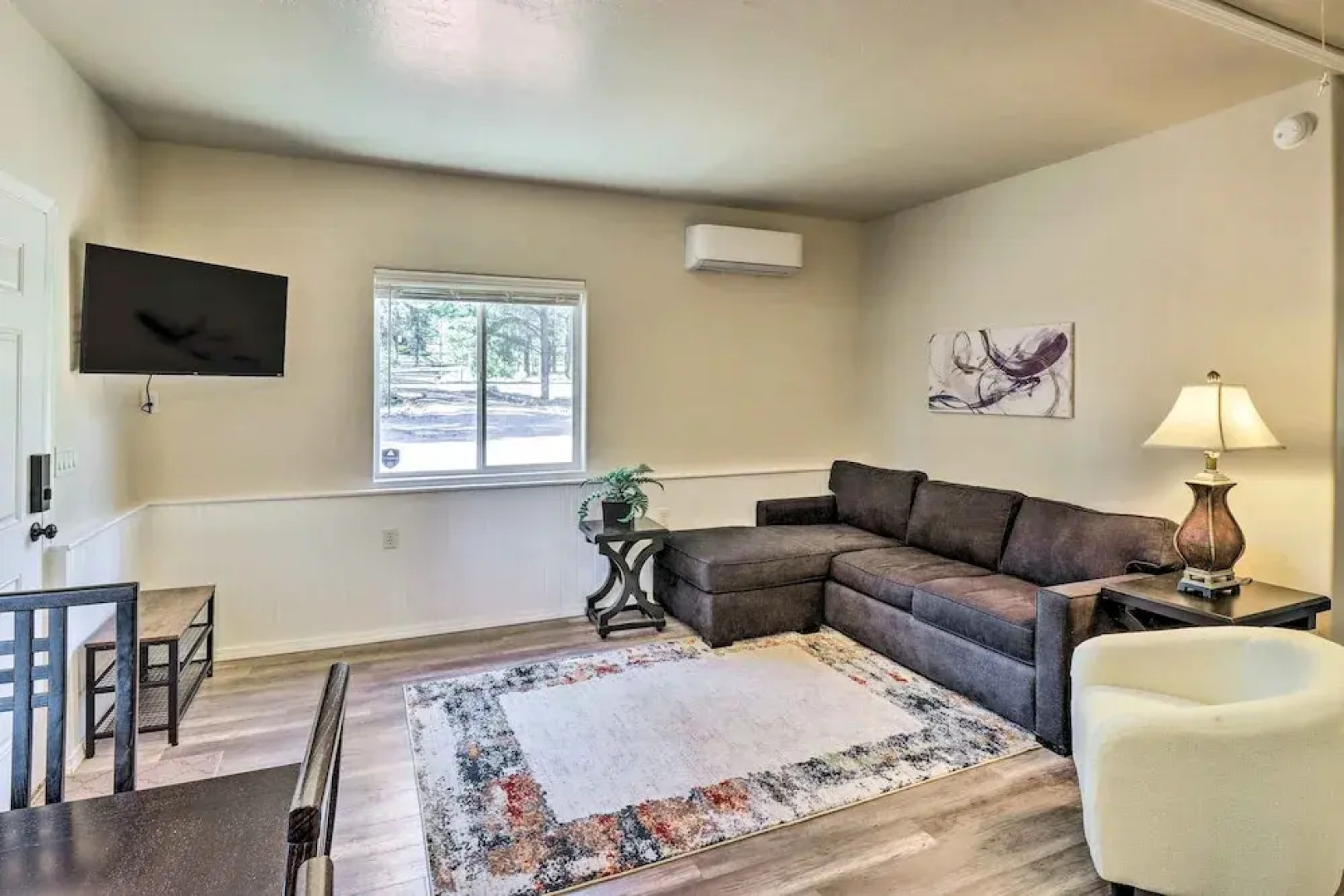 Pet-friendly Heber Escape in the Pines w/ Views!