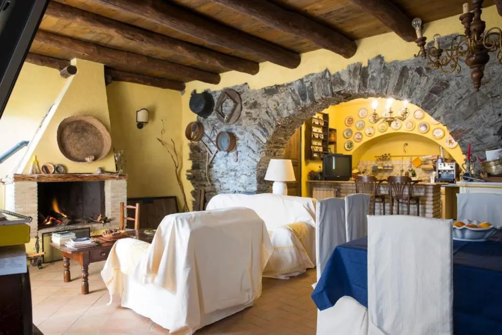 House With 2 Bedrooms in Seui, With Wonderful City View, Balcony and Wifi