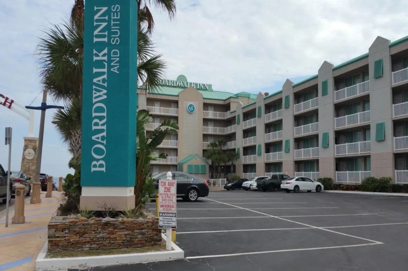 Boardwalk Inn and Suites