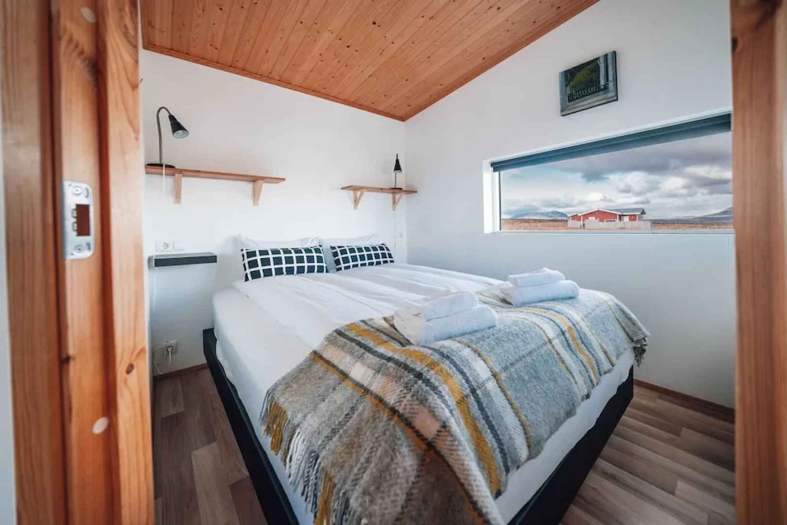 Blue View Cabin 3B with Hot Tub