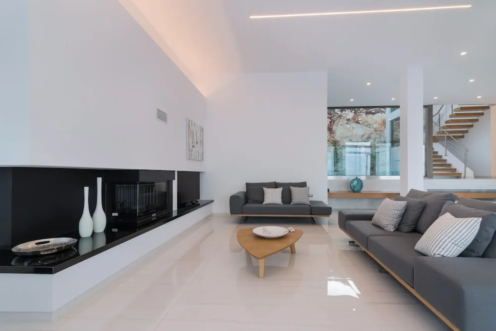 Aurora Villa Luxury Retreat