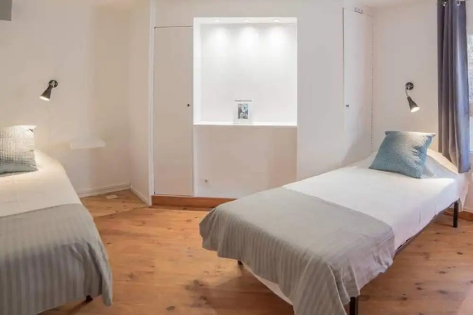 Ponton Private Apartment Near Lake