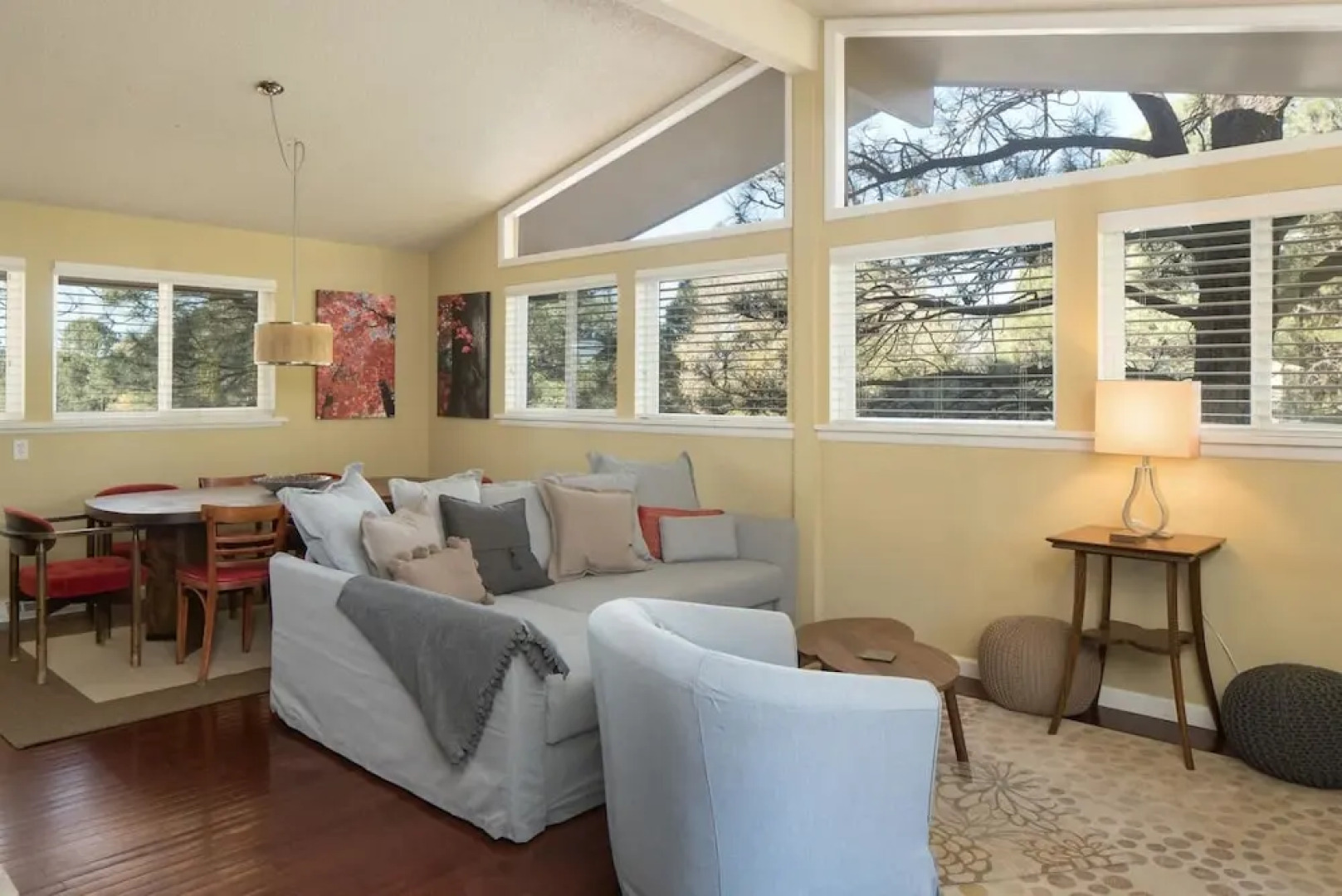 Artsy, Downtown Treehouse