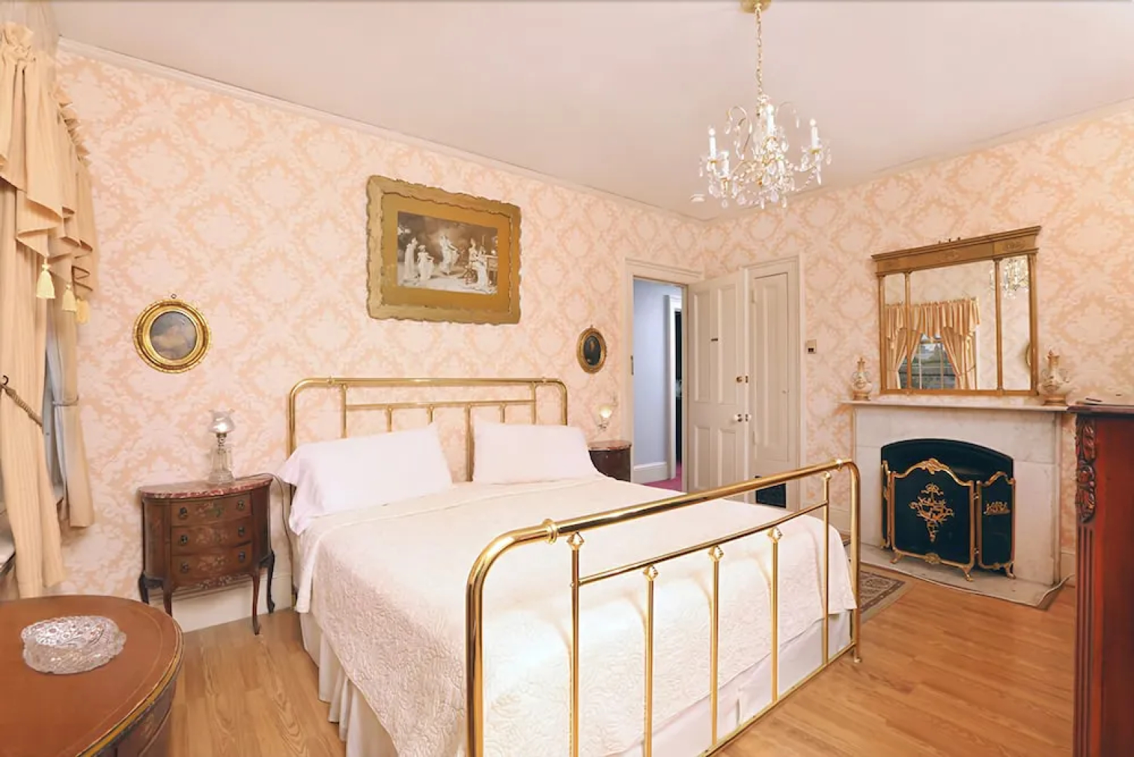 The old Court bed and Breakfast