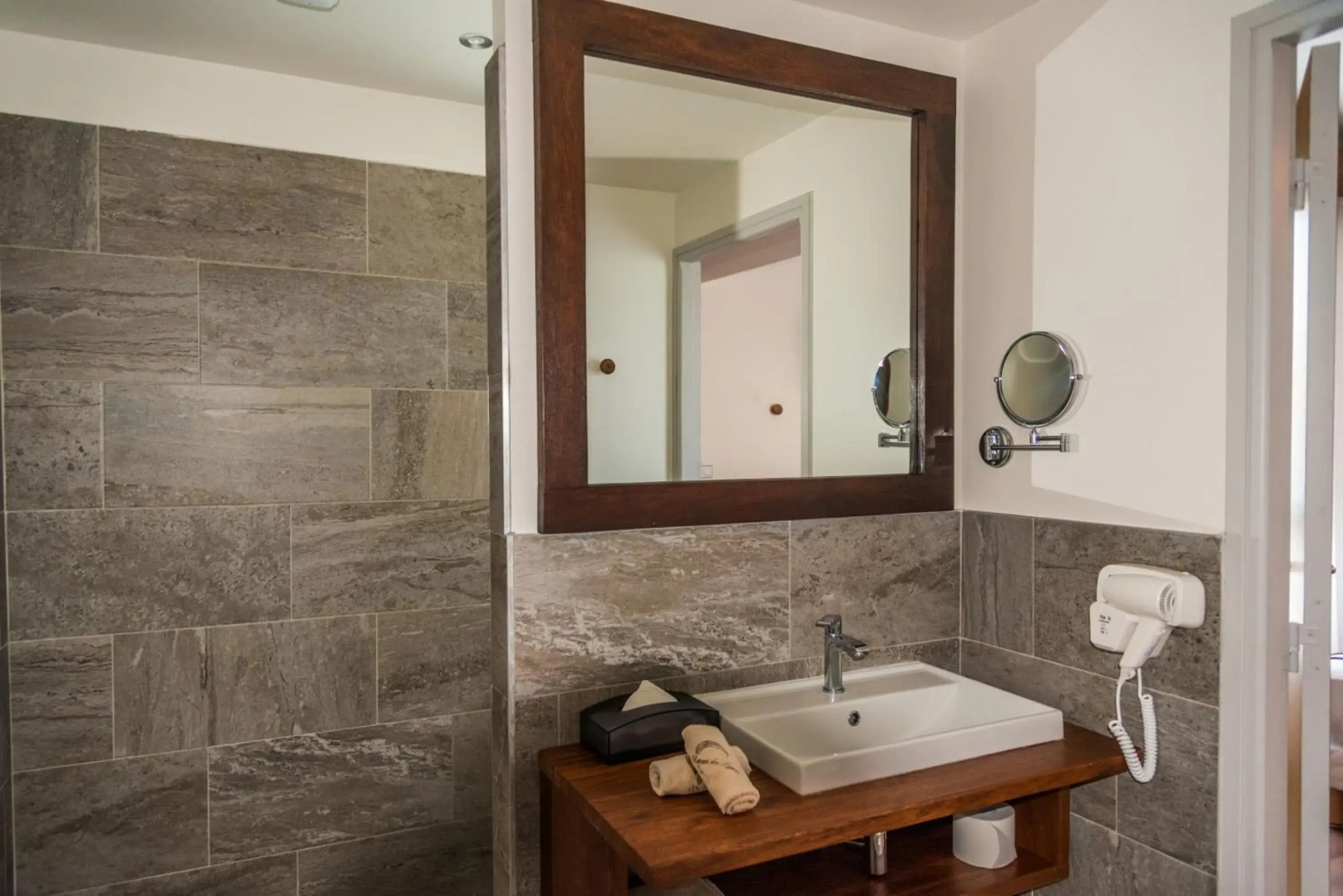 Le Battant Des Lames