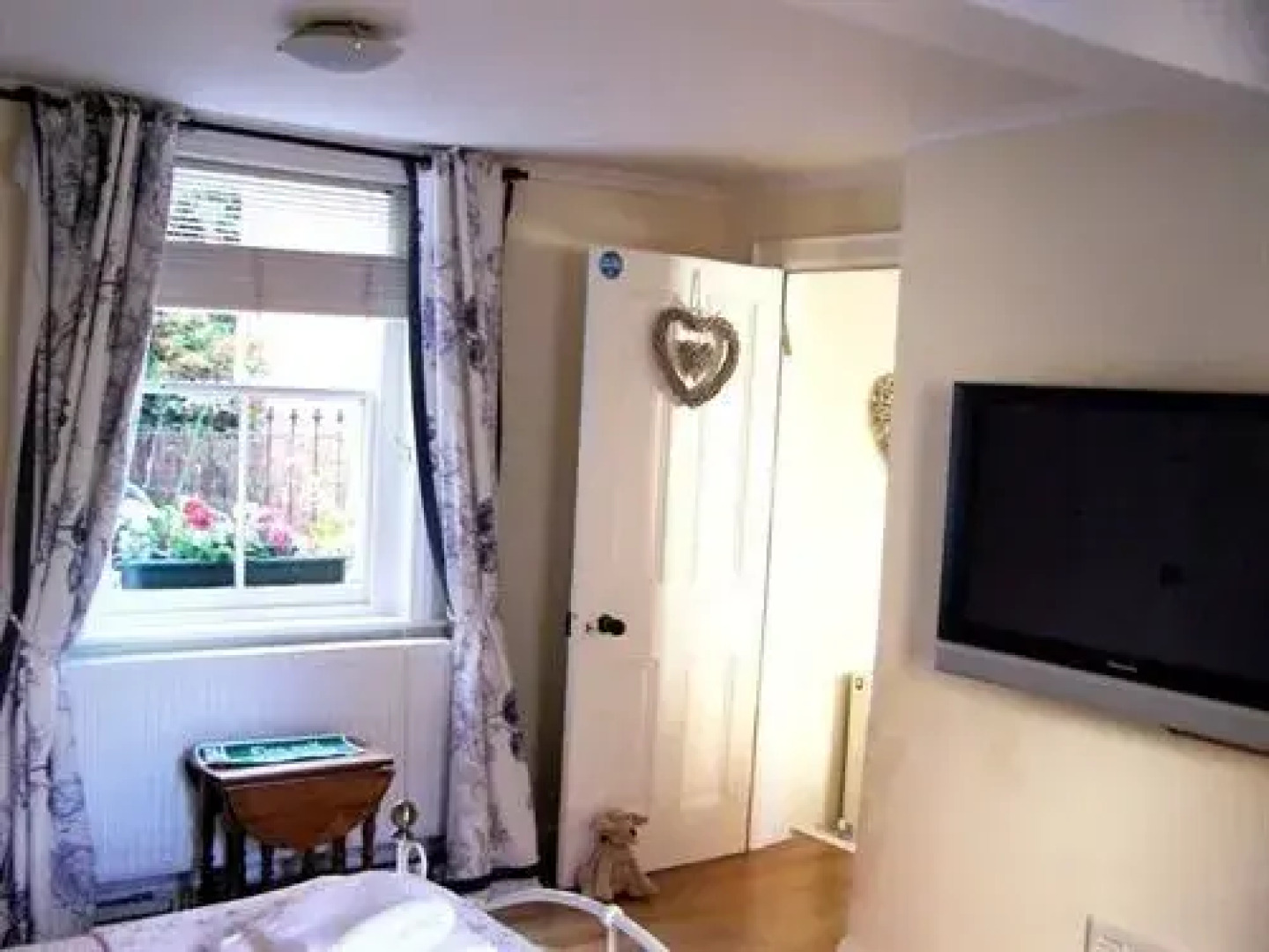 The Olde Sweet Shoppe Guest Accommodation