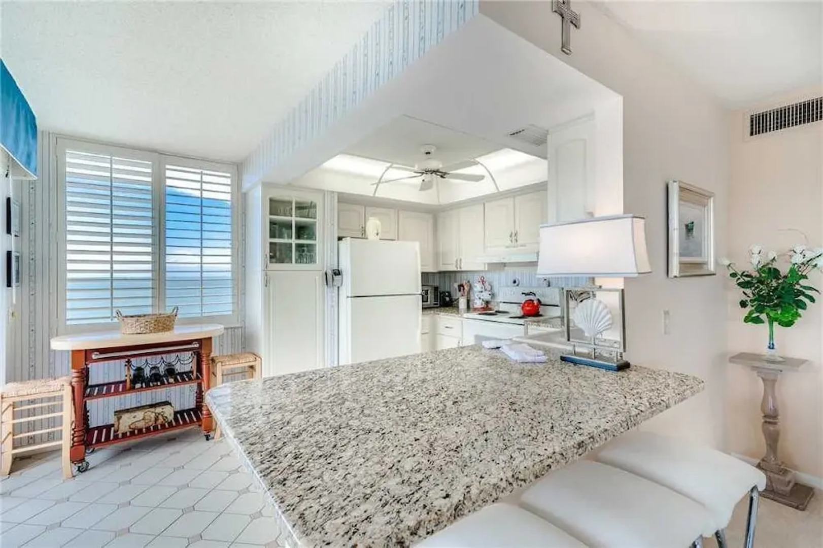 Palma Del Mar E608 - Two Bedroom Condo