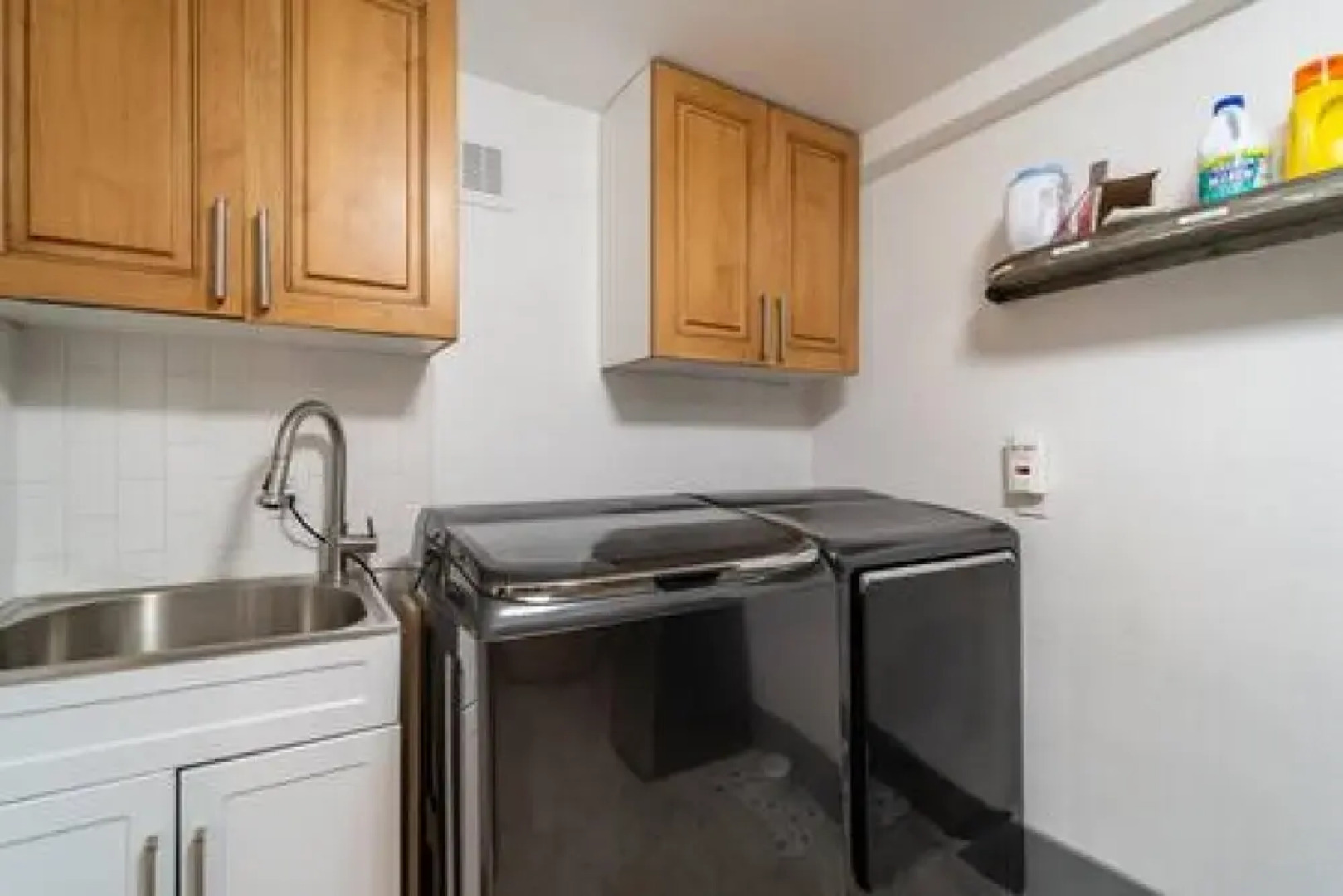 Retreat in Vibrant Westminster 4BR Hot Tub