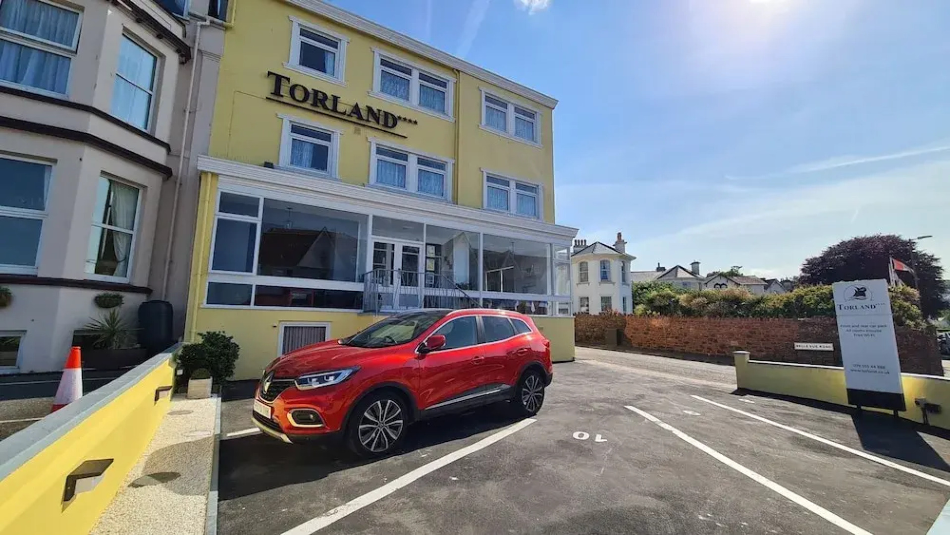 Torland Seafront Hotel