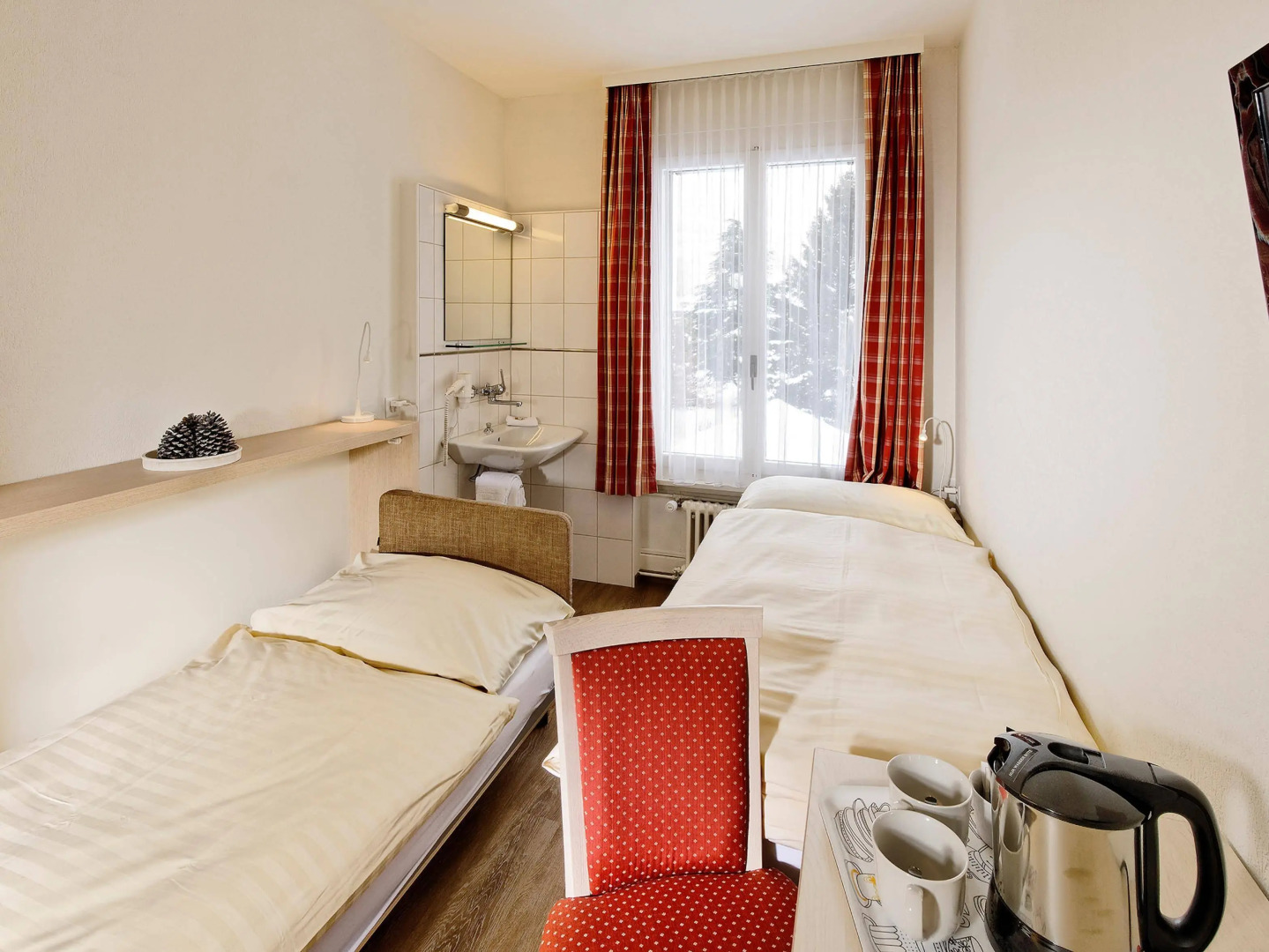 Beau Site Budget Hostel