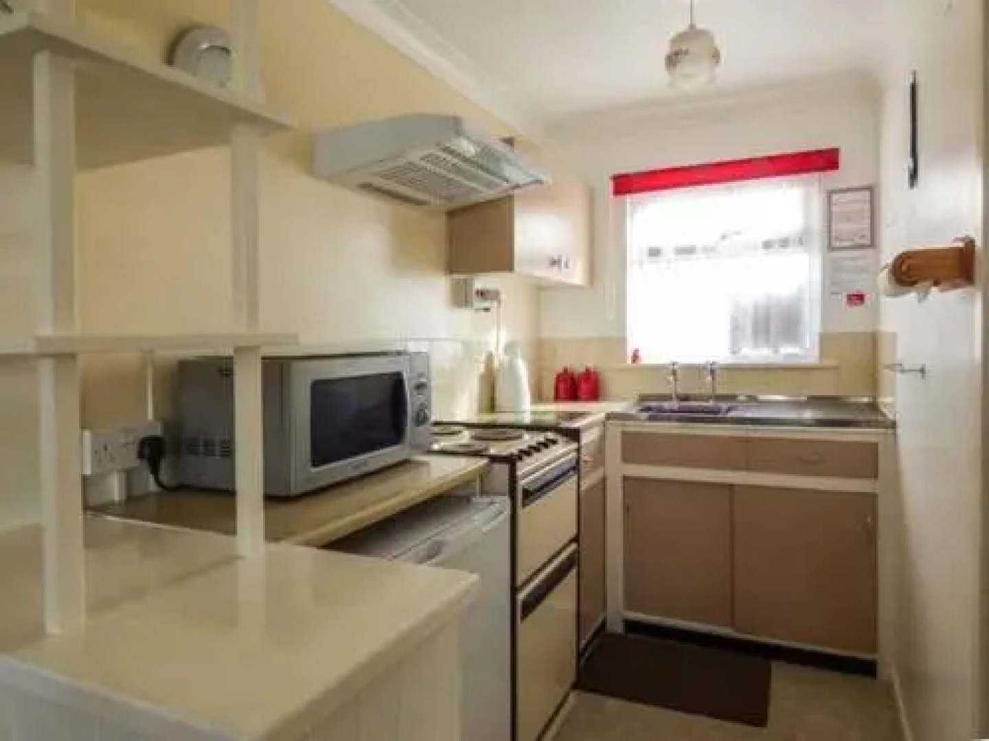 107 Beach Road Chalet Site