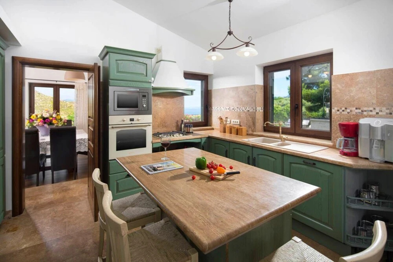 Villa With 4 Bedrooms in Prgomet, Trogir, With Wonderful sea View, Private Pool, Furnished Terrace - 6 km From the Beach