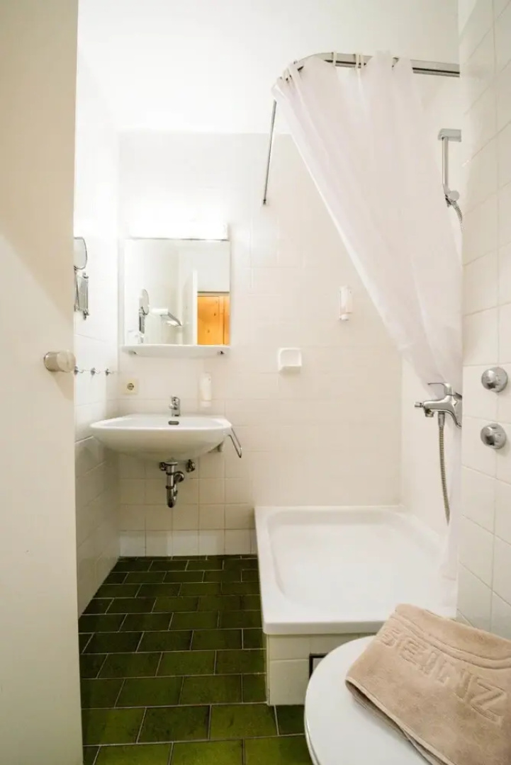 SEINZ - vegetarisches/ veganes BioHotel