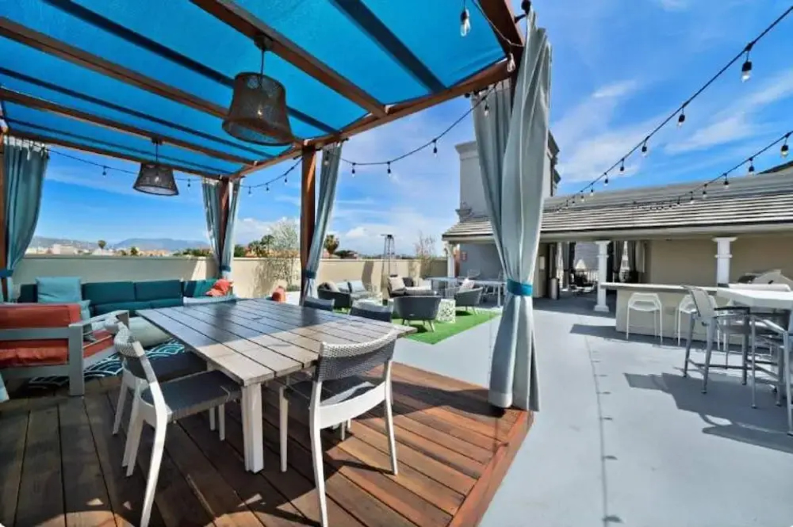 Modern Escape W Pool GYM Parking 10 Min to Cedars
