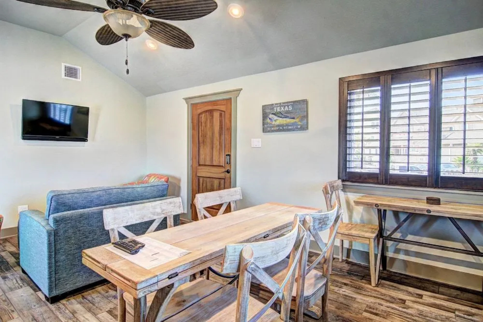 Flat's B - 3 Br Cottage