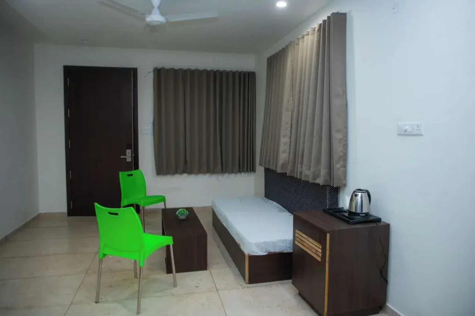 Leena Resort