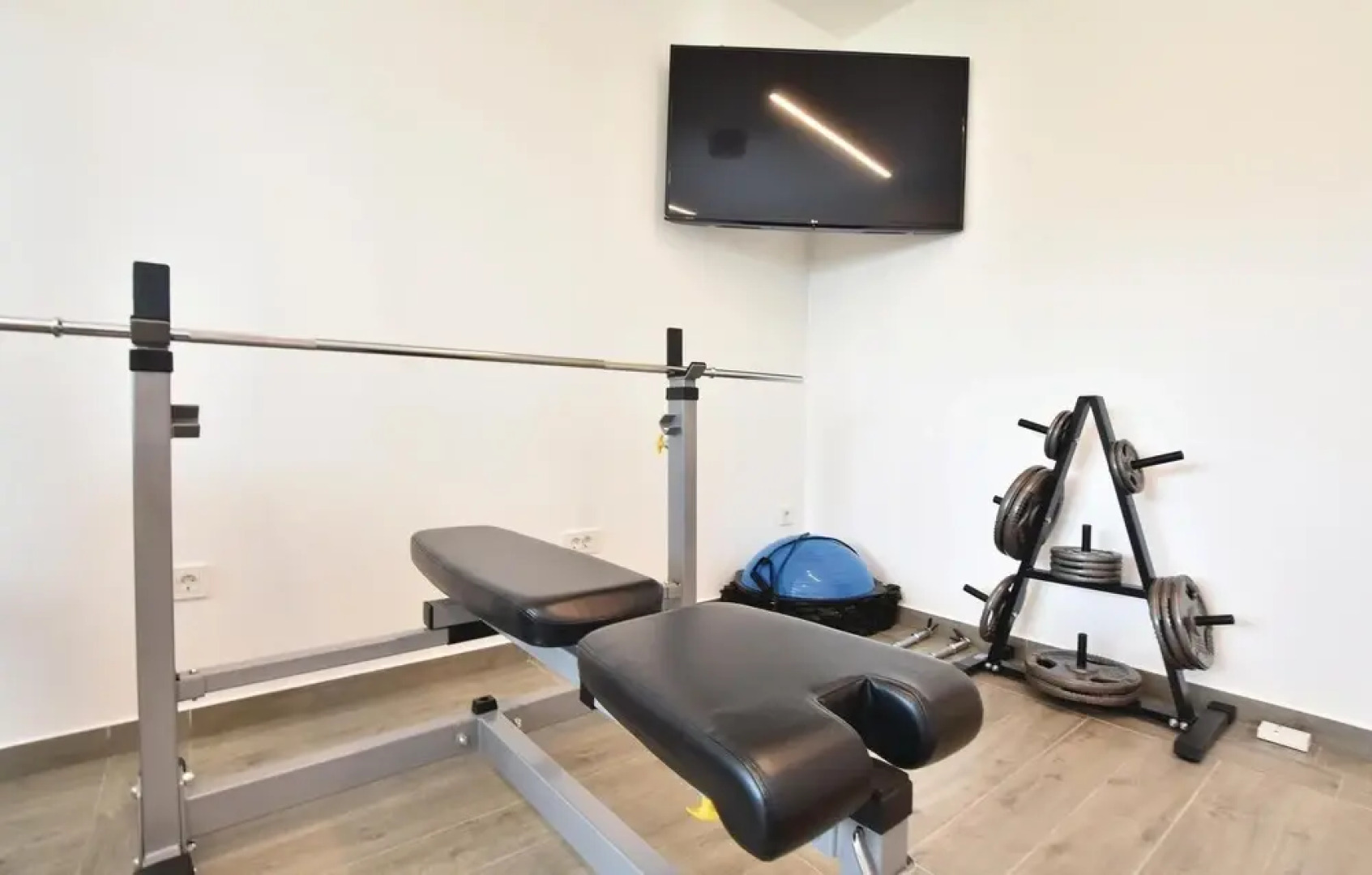 Amazing Home in Omis With Sauna, Wifi and 5 Bedrooms