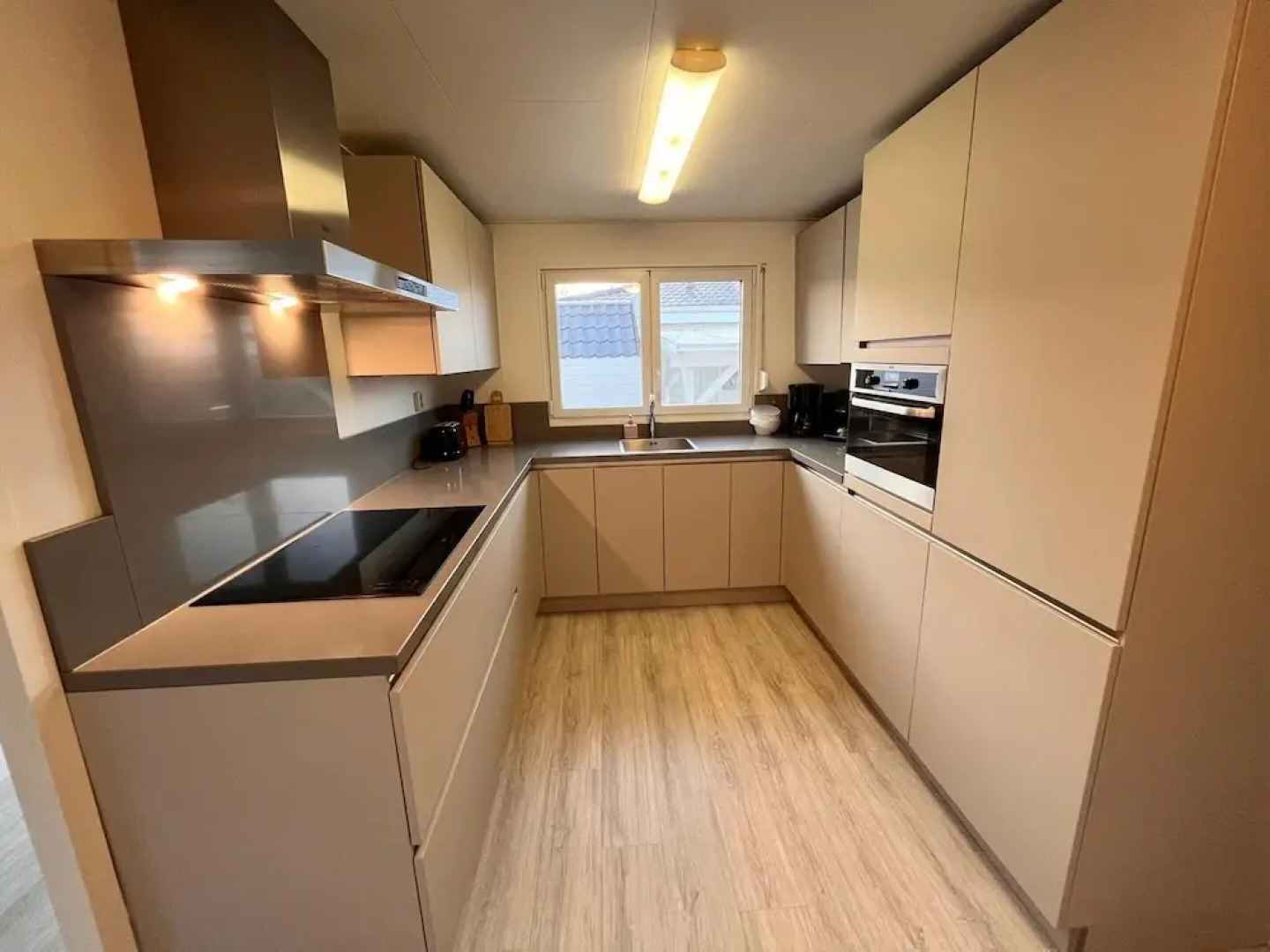 Bungalow in Makkum Near Lake Beach