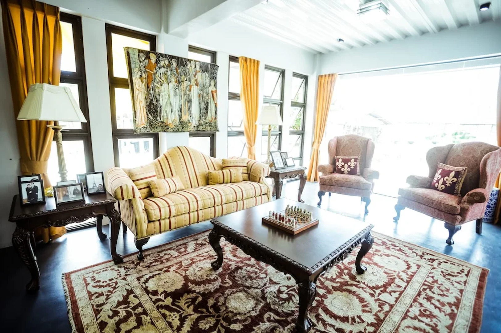 Zeller Court Apartelle