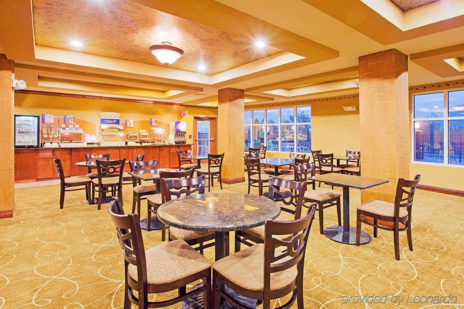 Holiday Inn Express & Suites Foley by IHG