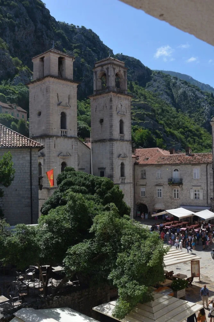 Montenegro Backpackers Home Kotor