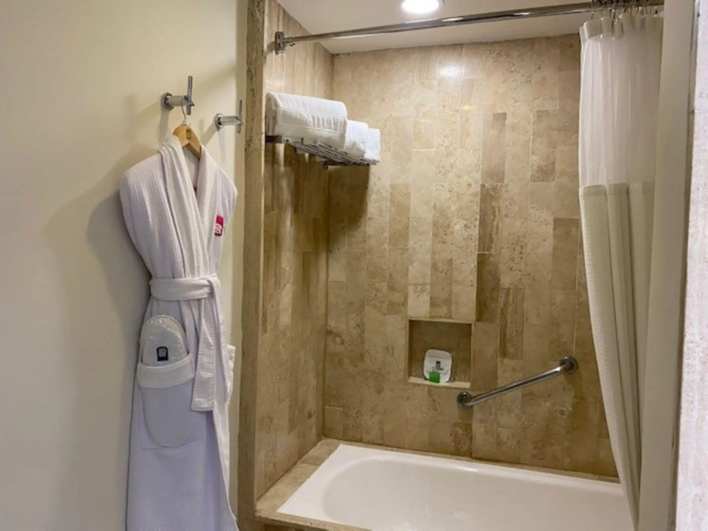 Отель Camino Real Aeropuerto Mexico