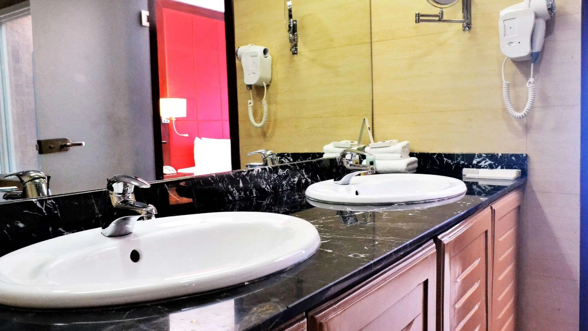 Best Western Plus Serene Atlantic Hotel