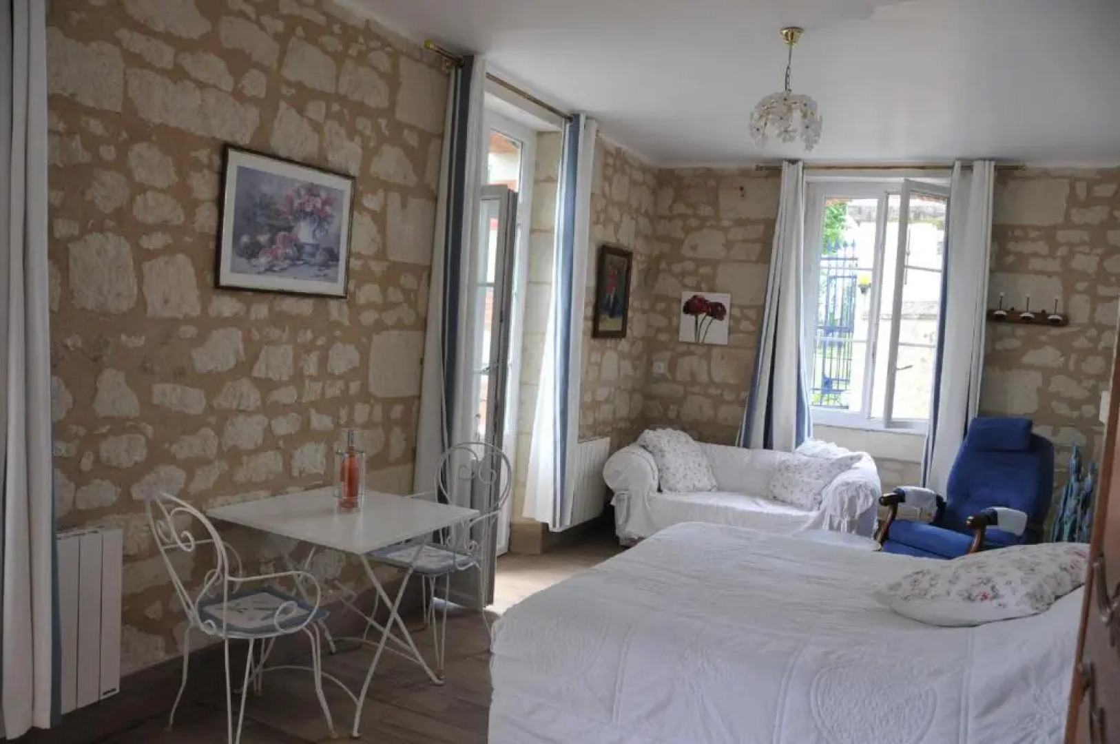 PETITE MAISON des ROSES - GITE 2 Personnes