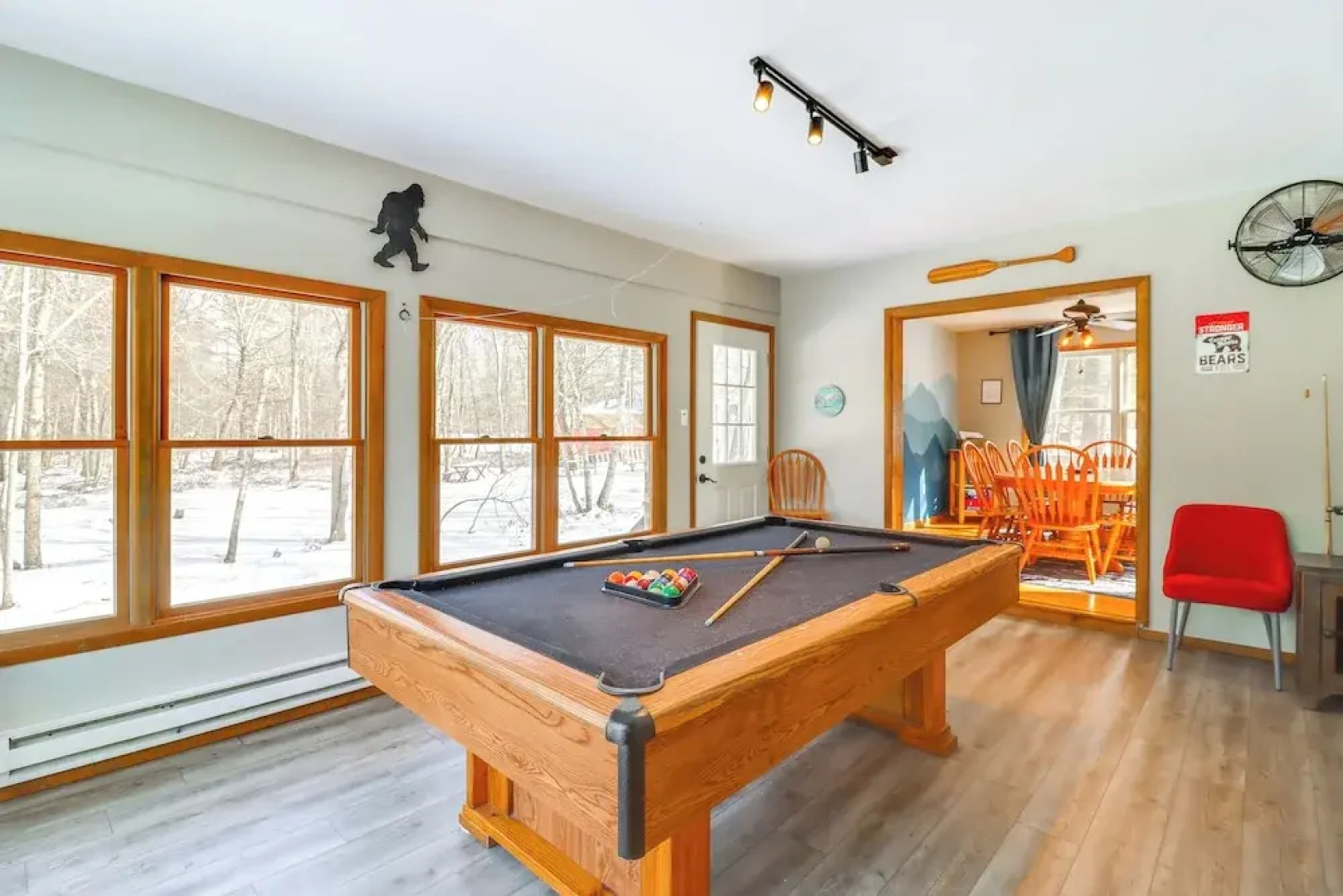 7 Mi to Big Boulder Mtn: Poconos Chalet w/ Hot Tub