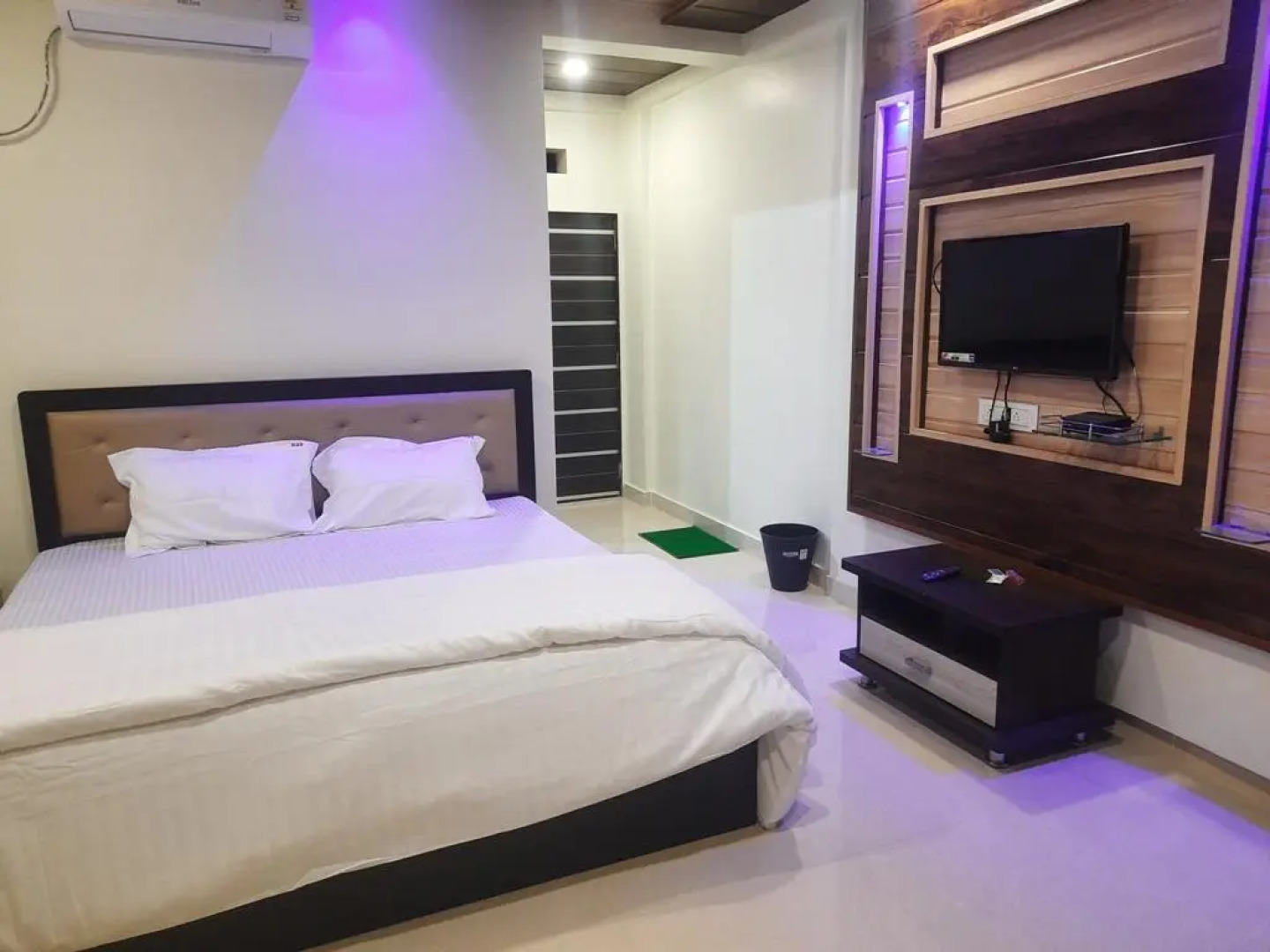 Happy Day's Diveagar