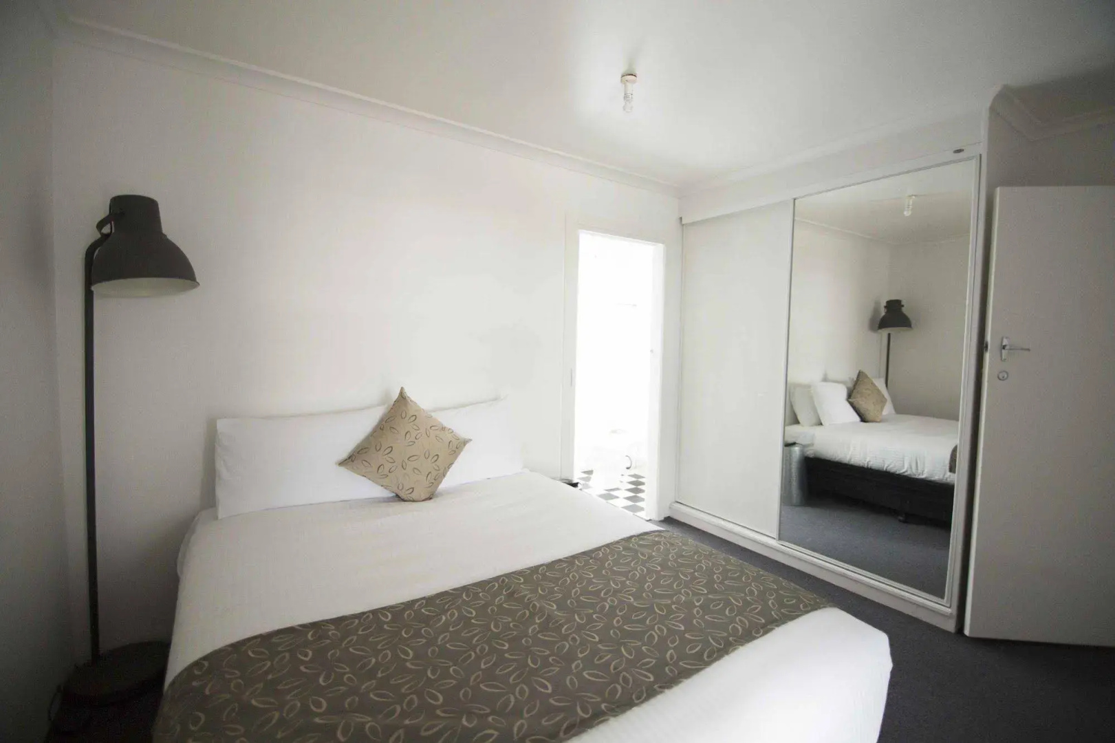 Siesta Central Apartments