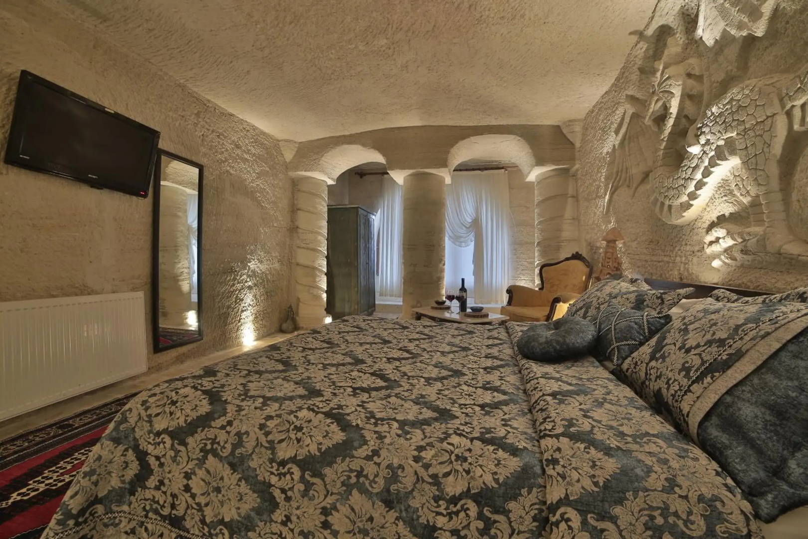Kayatas Cave Suites