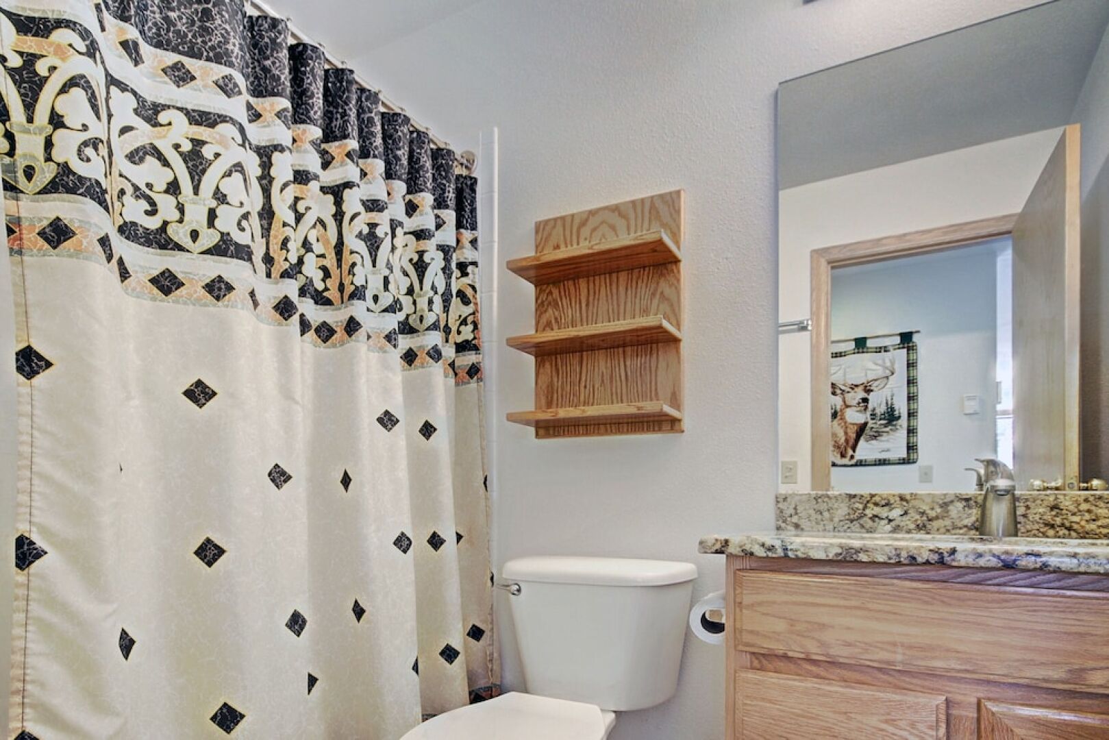 Relaxed Studio Seconds to Historic Main Street - Sleeps 4 Condo by RedAwning