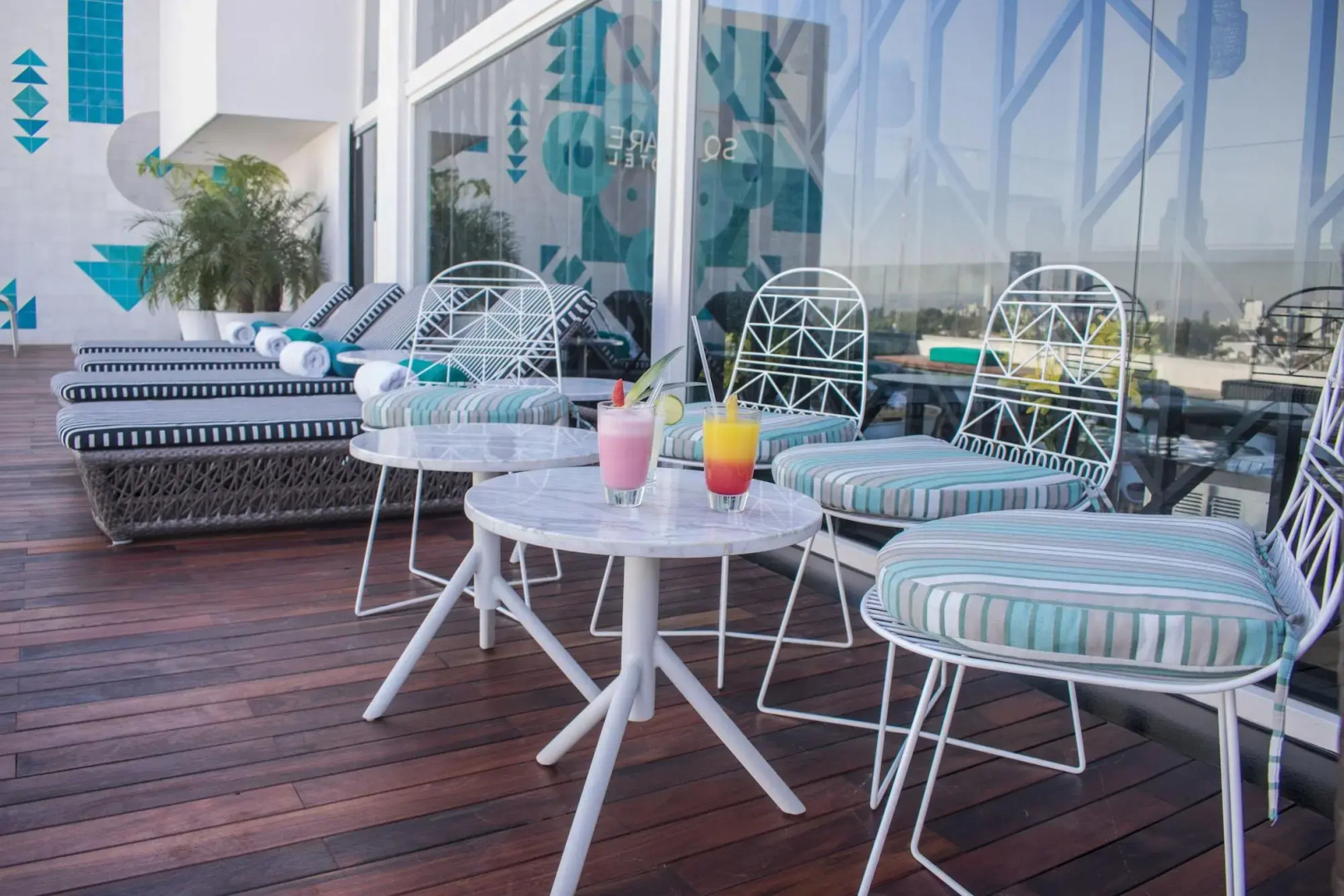 Square Small Luxury Hotel - Providencia