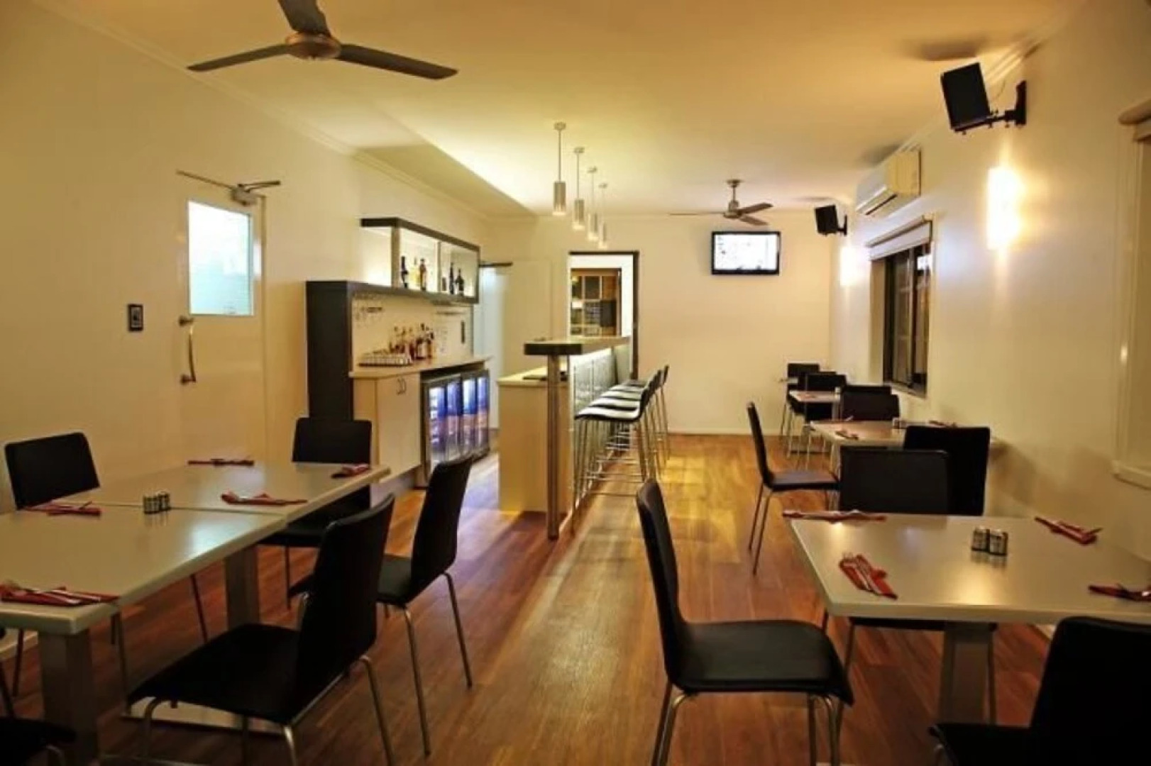 Cascade Motel In Townsville