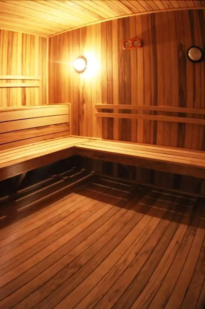 Lagoon Hotel & Resort