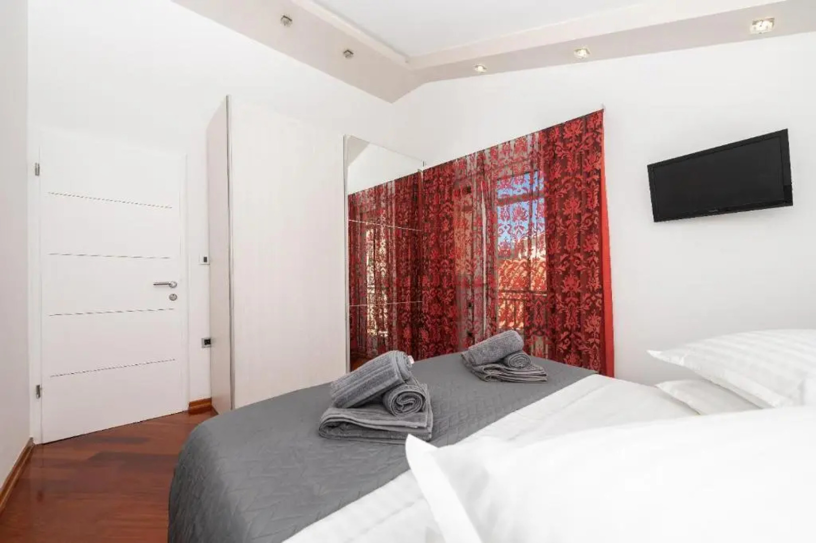 Apartments Luka Toni