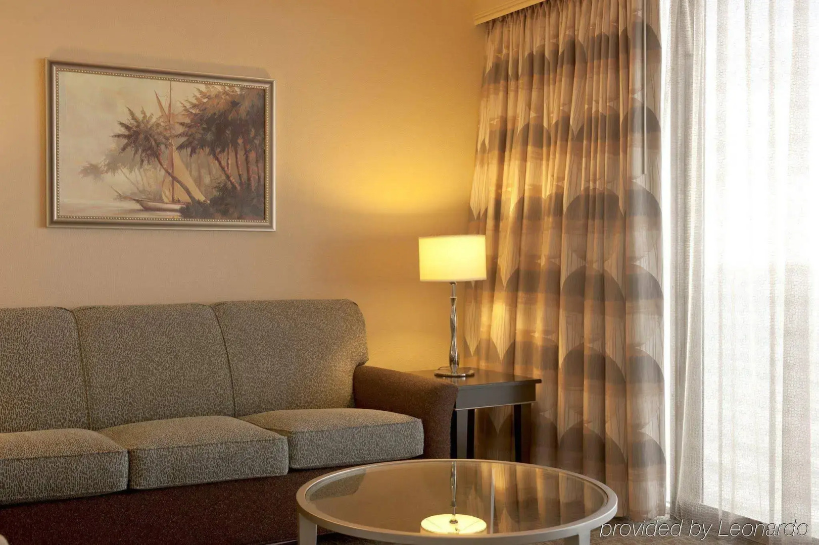 Radisson Suite Hotel Oceanfront