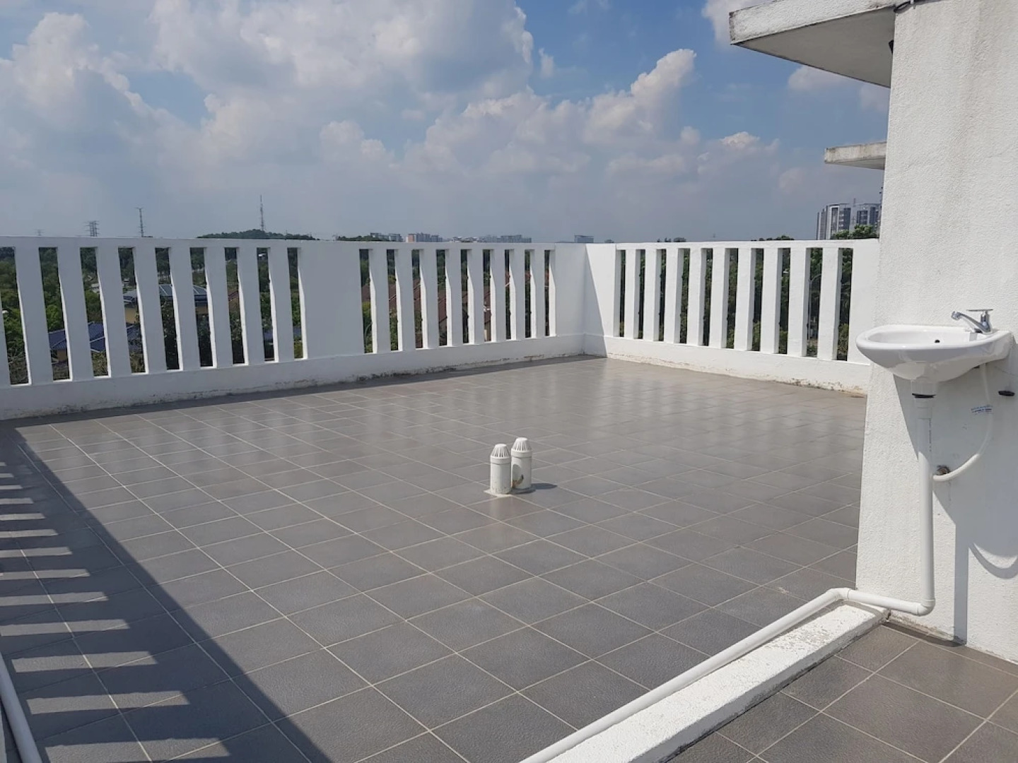 3 Storey Bungalow For Homestay