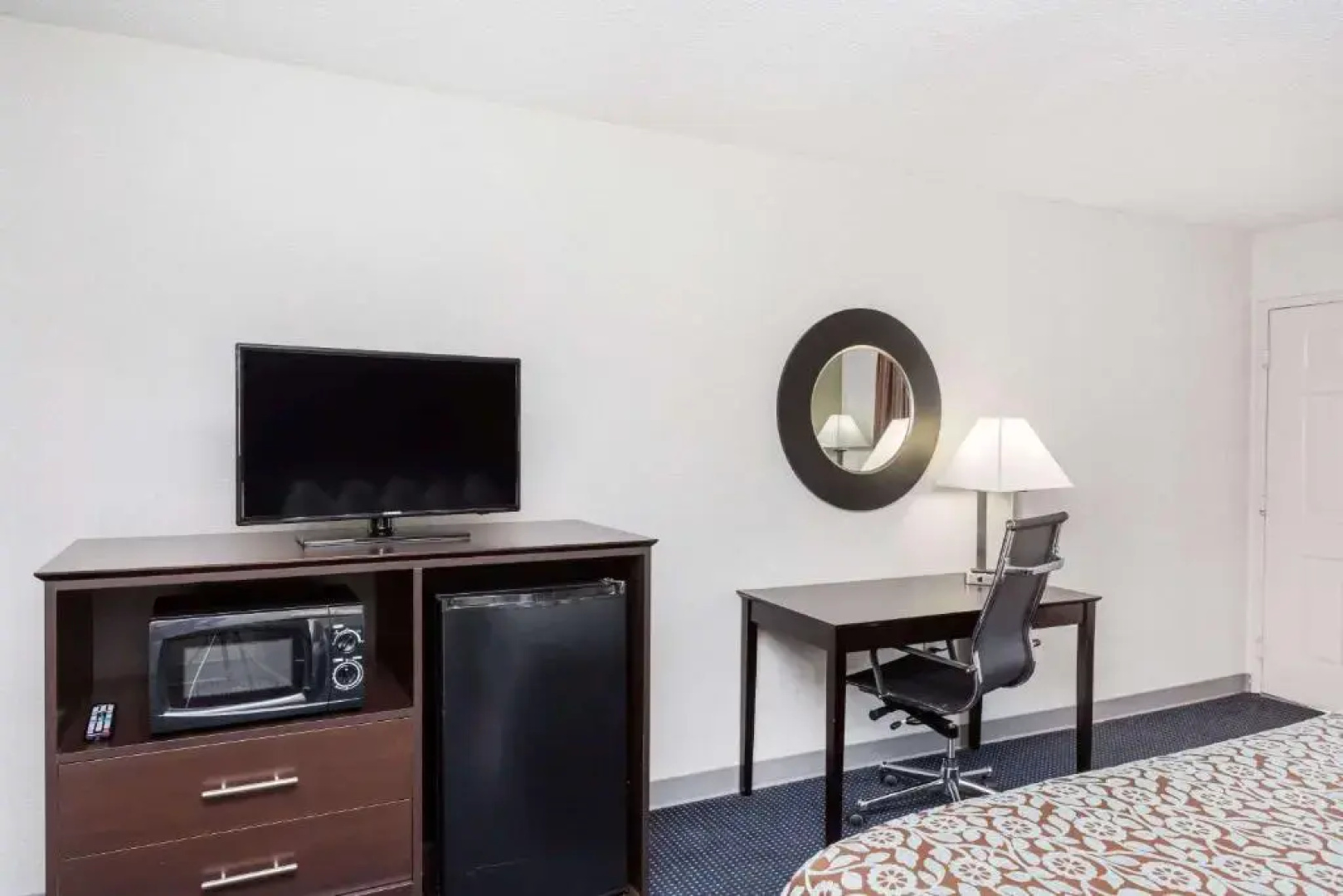 Days Inn Hendersonville