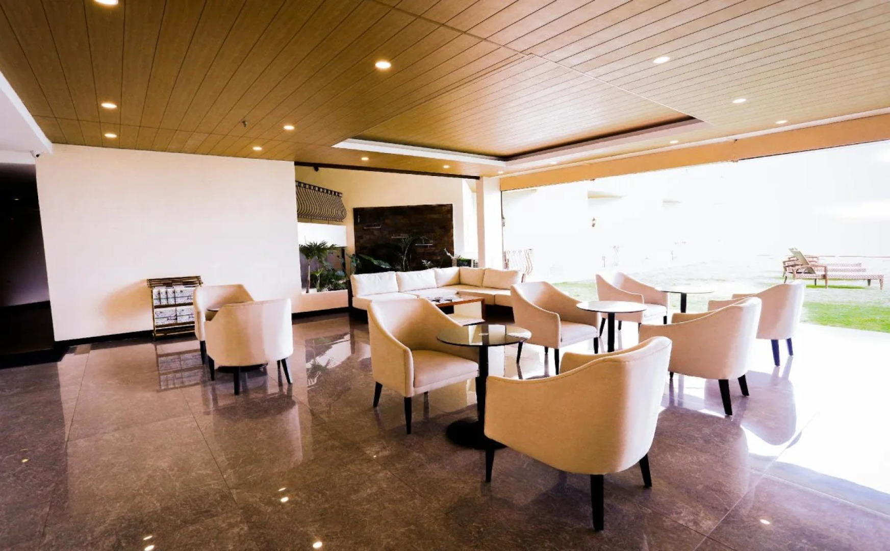 The Lake Hotel Tagaytay