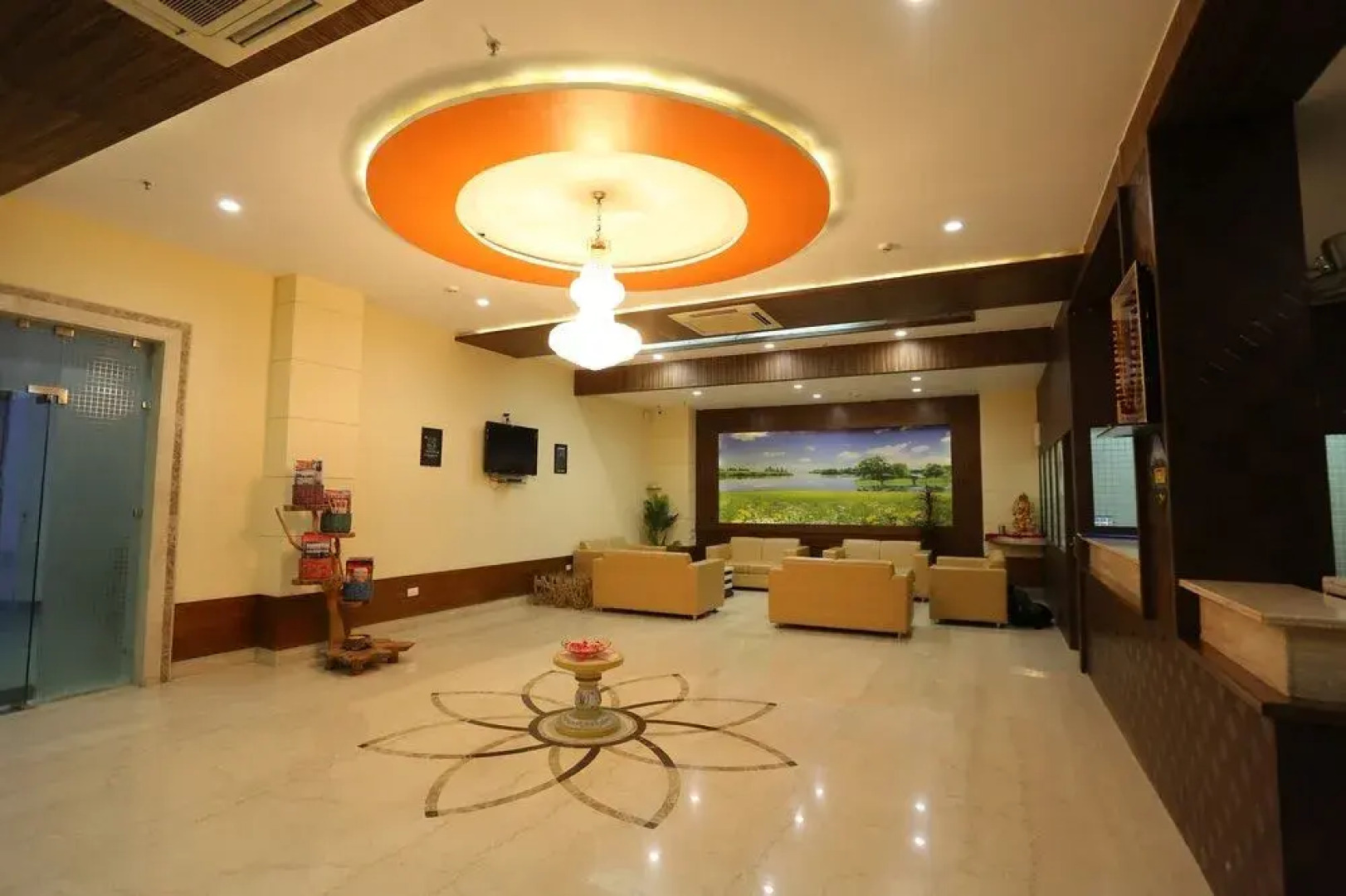 Hotel Paras Inn by Treebo Hotels