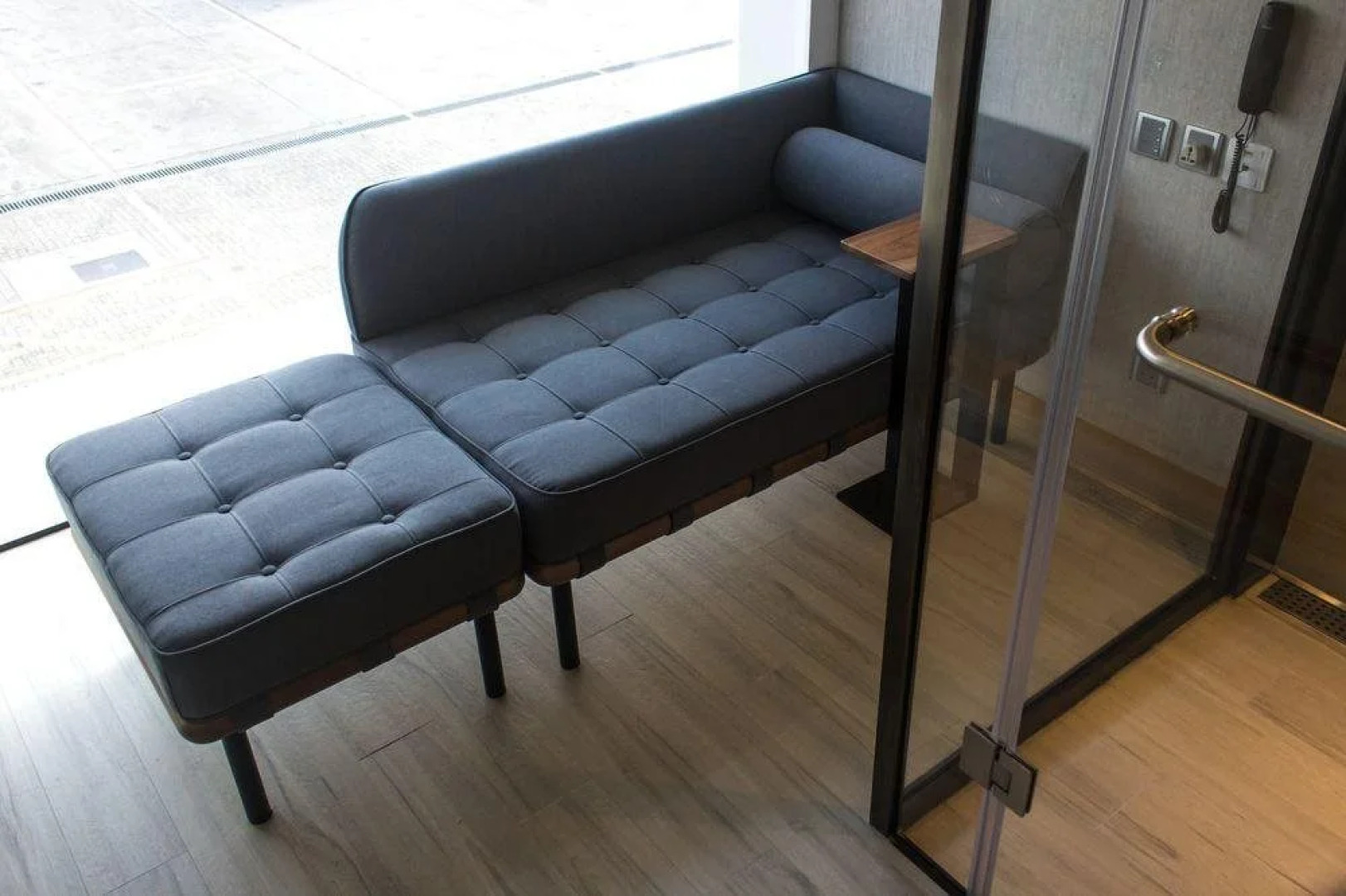 Transit Resting Lounge by Aerotel (within restricted area)