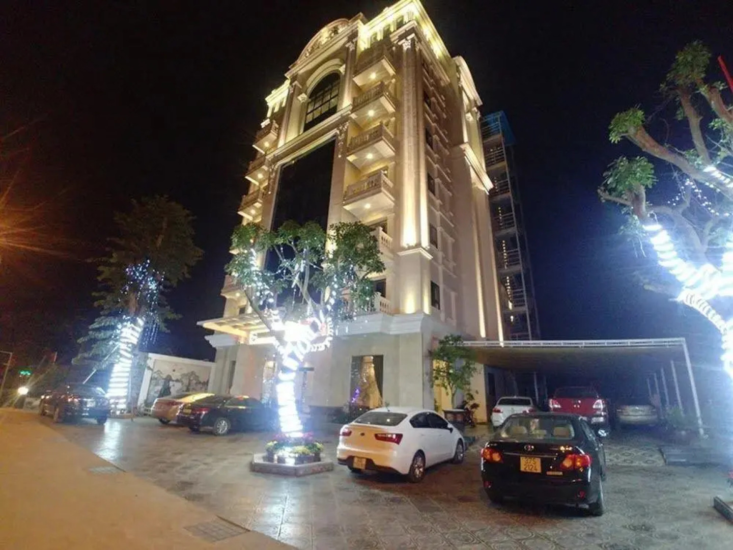 Thai Hoa Riverside Hotel