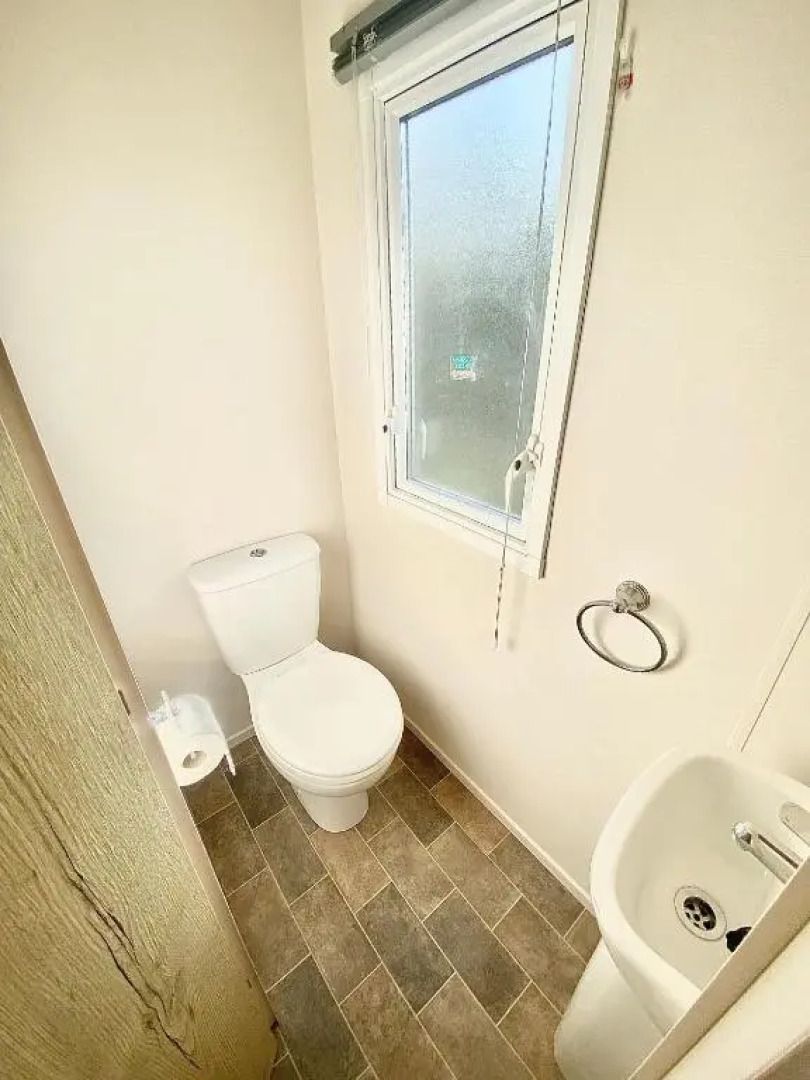 Thorpe Park Cleethorpes Caravan at Lakeside 84